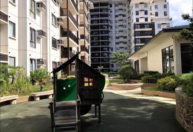 آپارتمان 1 خوابه با بالکن, Balaico @ Tagaytay11f/2br + Huge Balcony Taal View
