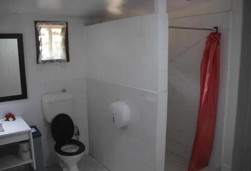 Бунгало Стандарт, Mana Backpackers And Dive Resort