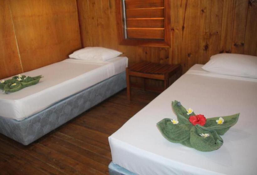 Семейный Номер Вид на Море, Mana Backpackers And Dive Resort