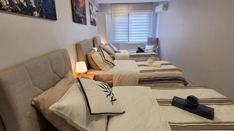 스탠다드 트리픔 룸 공동욕실, Rooms In The Heart Of Sisli   1 Min To Metro   Shared Bathroom And Kitchen