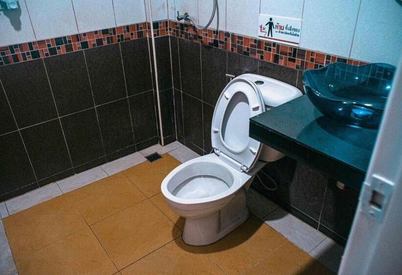 Стандартный Номер Кровать Кинг, Kirin Pool View Kohlarn