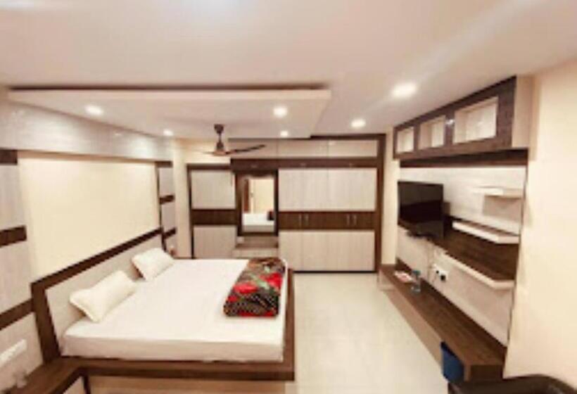 带大床的豪华间, Sri Balajee Bihar