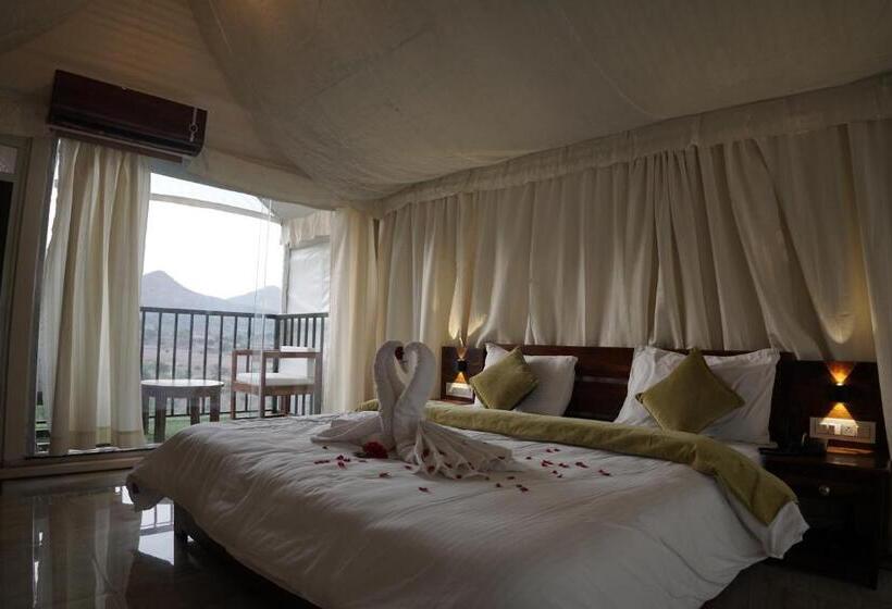 Номер Superior Кровать Кинг, Wabi Sabi Resort, Igatpuri