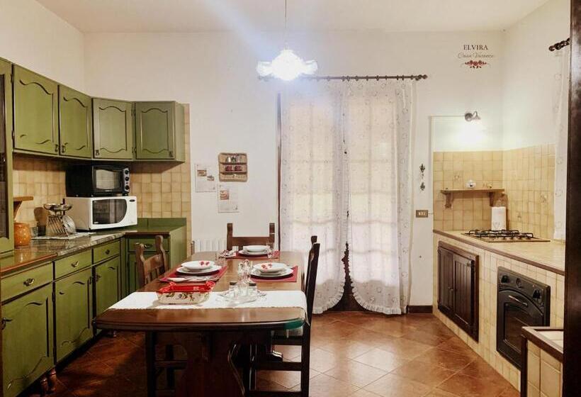 Апартаменты 1 Спальня Нижний Этаж, Elvira Casa Vacanze