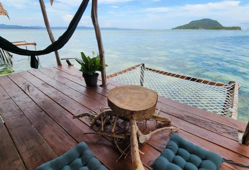 بانگلوی سوپریور, Mansuar Raja Ampat Bungalows