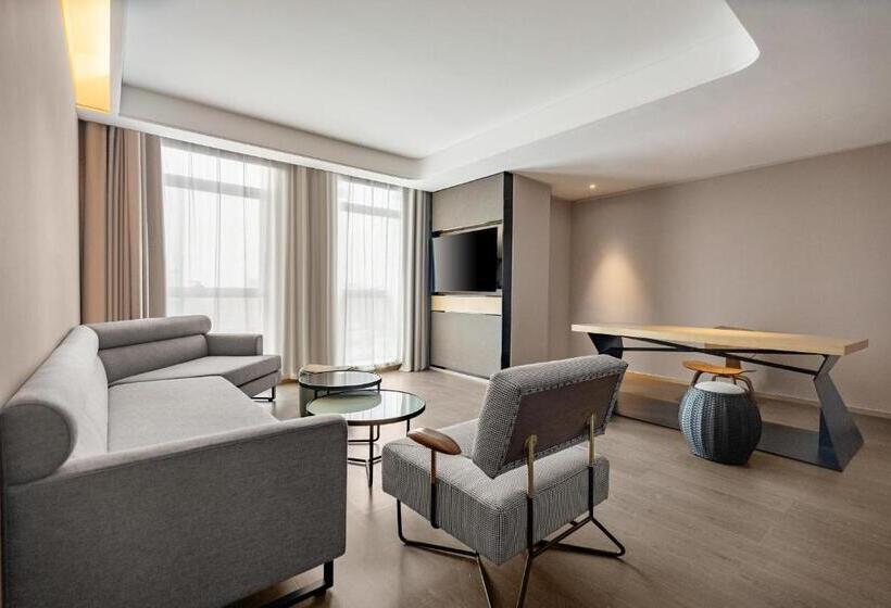 Люкс, Atour S Hotel Xining Haihu New District Sdic Plaza