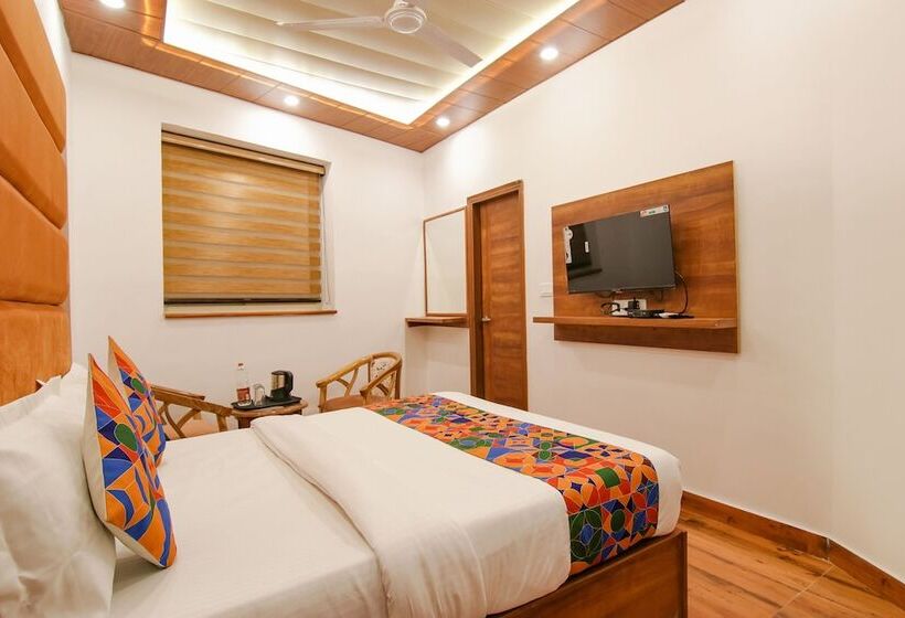اتاق لوکس, Fabhotel Ambassador