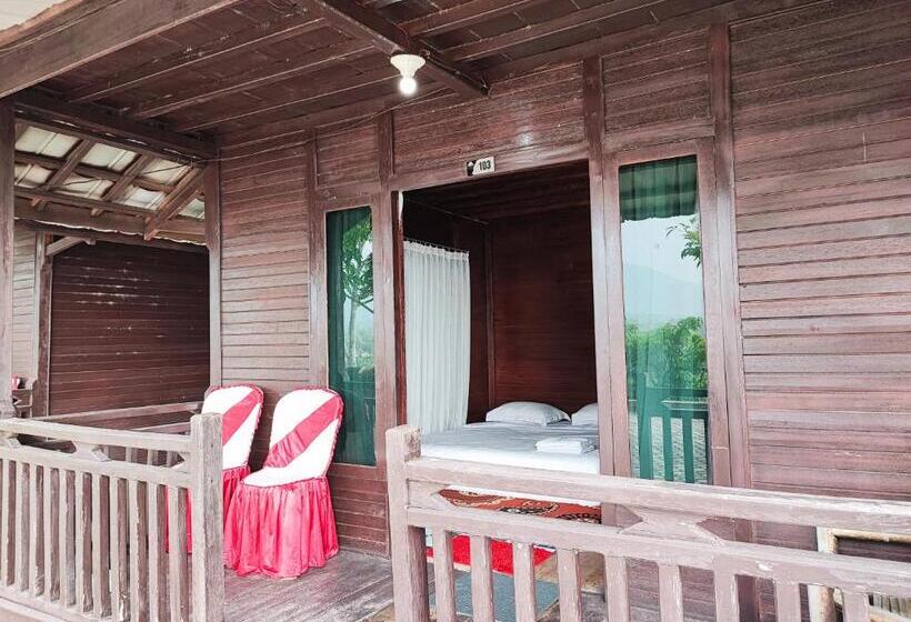 Семейный Номер, Arafah Resort @ Danau Kerinci Jambi Redpartner