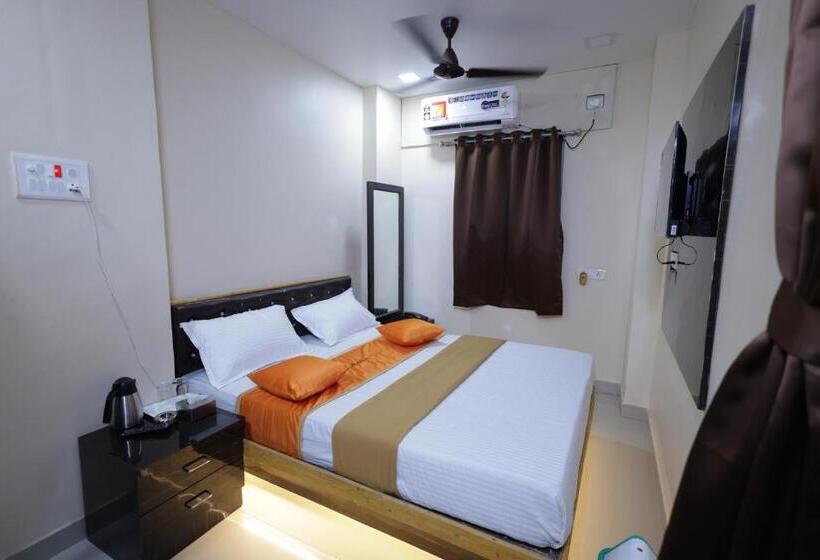 Номер Deluxe, Aravi Inn