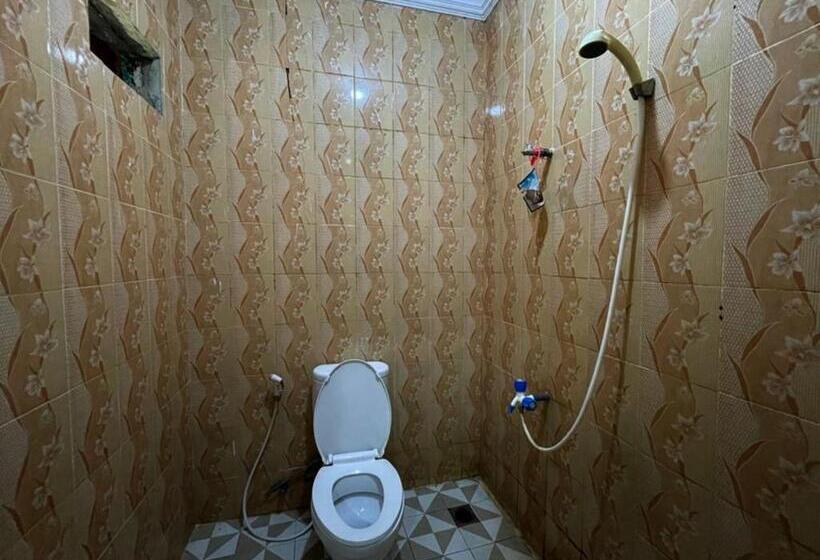 Номер Deluxe, Oyo 93292 Raudhatul Husna Homestay Syariah