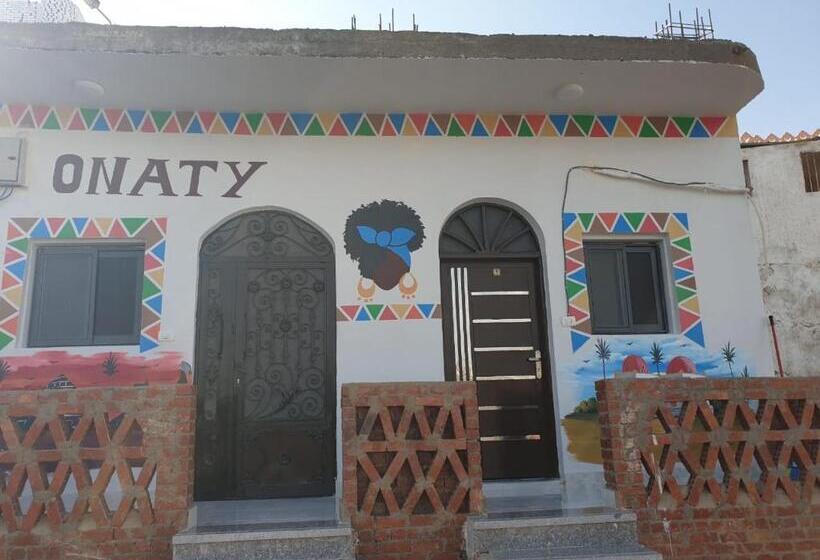 اتاق لوکس, Onaty Narty Guest House