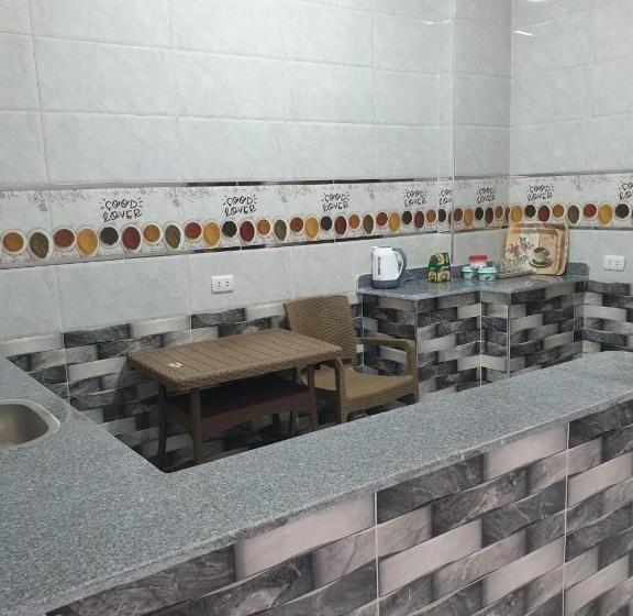 اتاق لوکس, Onaty Narty Guest House