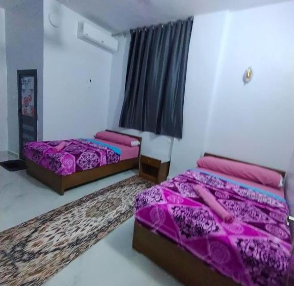 اتاق لوکس, Onaty Narty Guest House