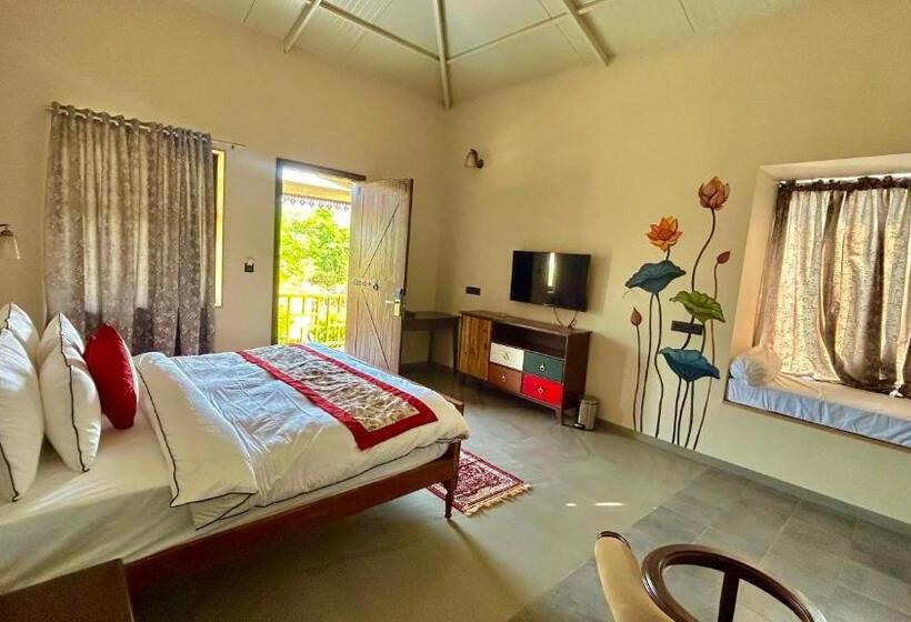Стандартный Номер Кровать Кинг, Saiprasad Tiger Resort