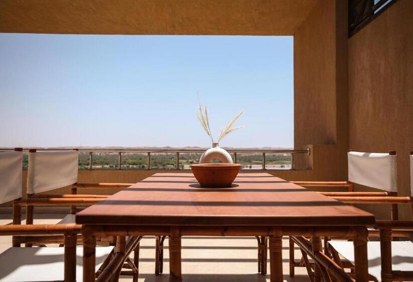 اتاق استاندارد با چشم‌انداز دریاچه, The Zen Wellness Resort
