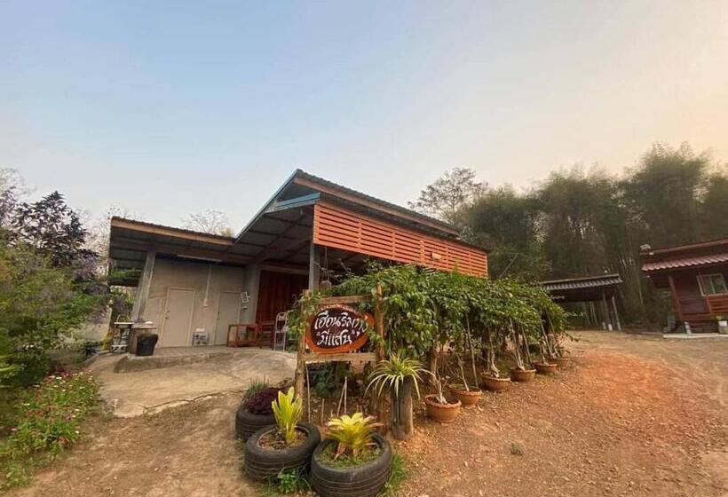 スタンダード４人部屋, เฮือนริมทุ่งมีแสน