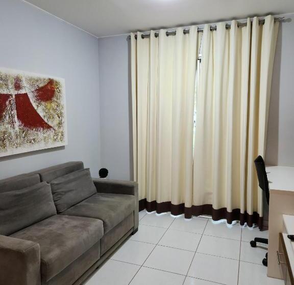 Четырехместный Номер Стандарт с Балконом, Aconchegante Flat Part Premier