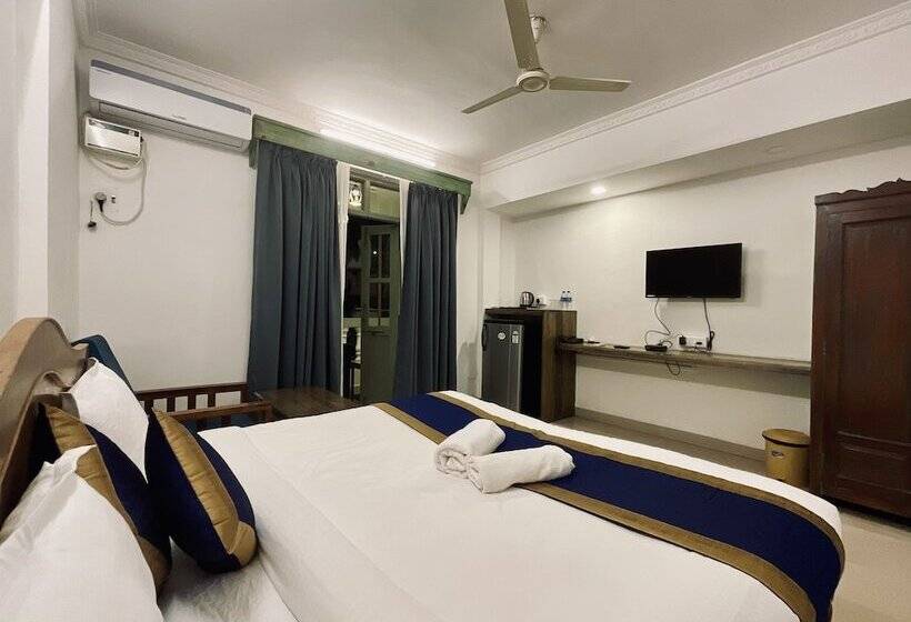 디럭스 룸, Nagas Hotel Satyavati Morjim