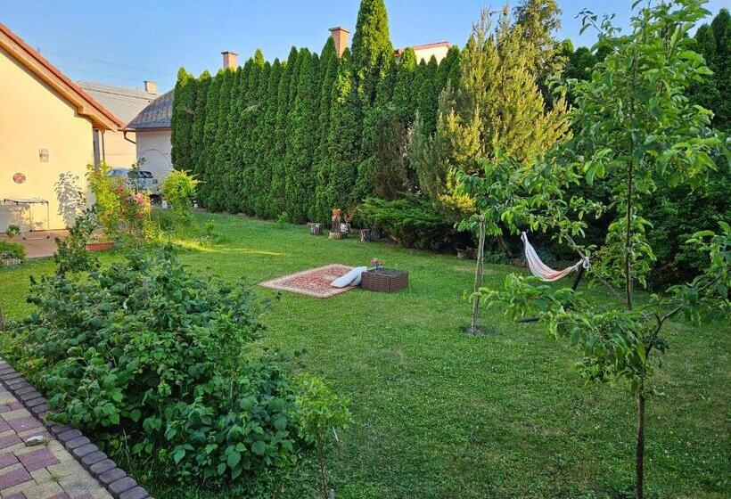 Семейный Номер Deluxe, Czech Paradise Family Guest House With Breakfast & Garden