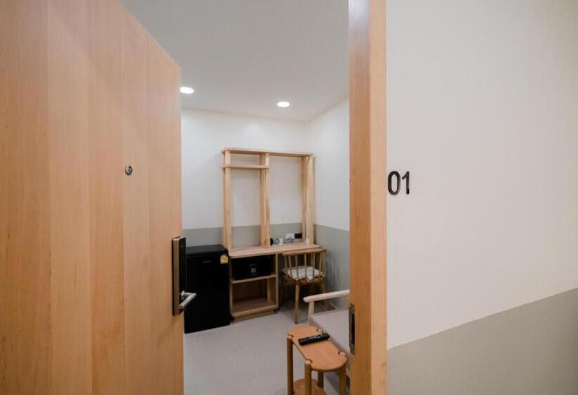 패밀리 룸, Yimwhan House 01, Wat Ratchaburana