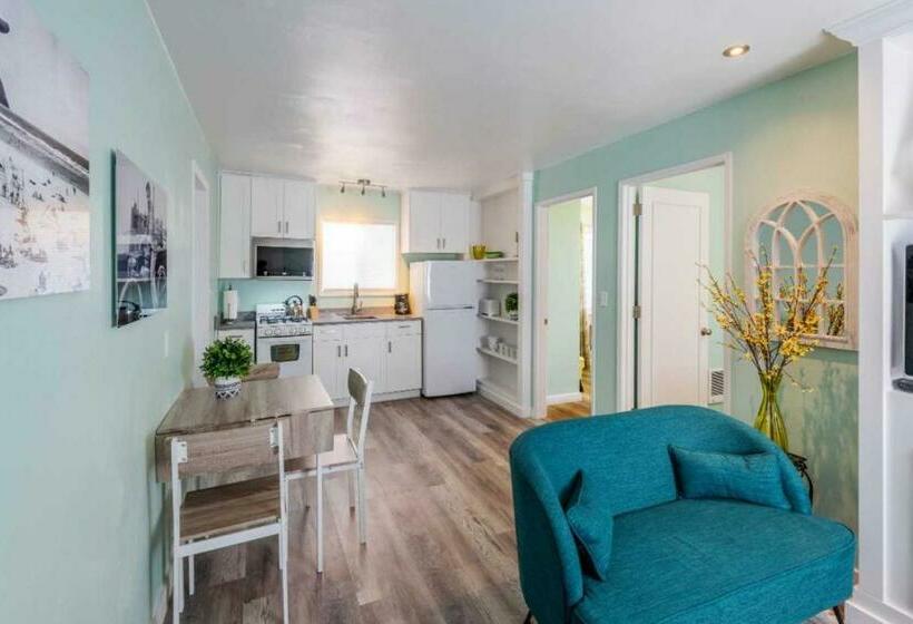 Номер Стандарт, Beachside Inn
