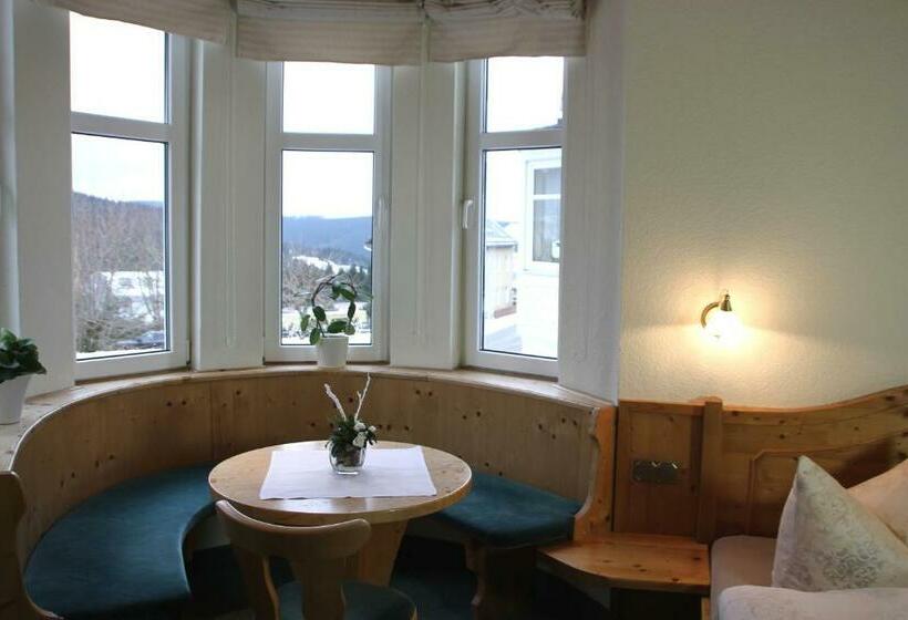 标准间, Haus Vergissmeinnicht