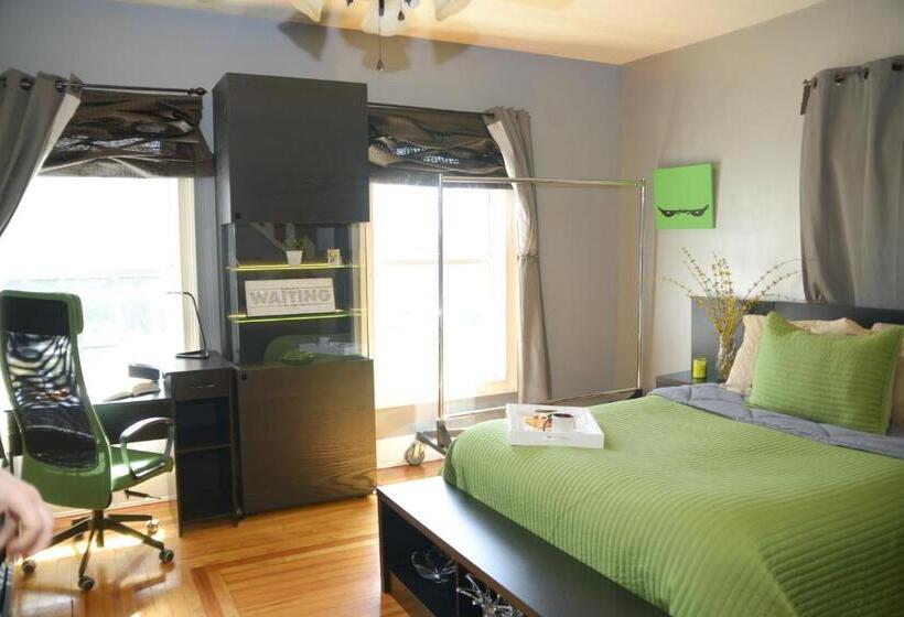 디럭스 룸, Naomi's Inn Bed & Breakfast