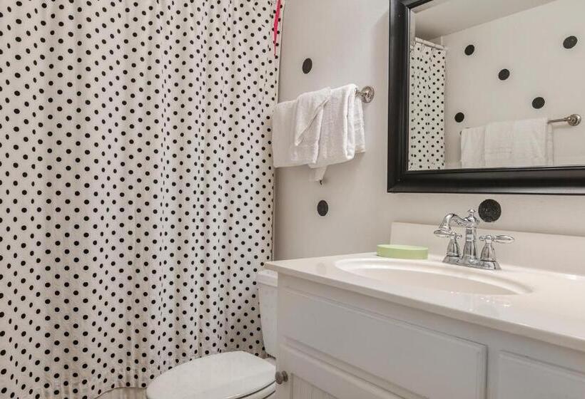 آپارتمان 3 خوابه, Romar Beach