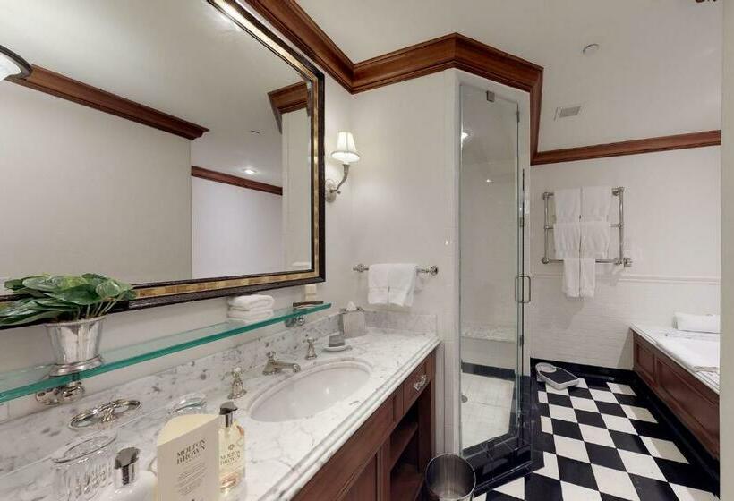 اتاق استاندارد با تخت بزرگ, The Lodge At Sea Island