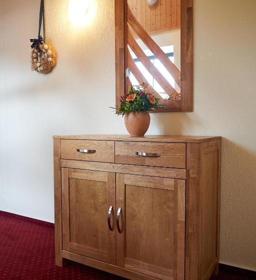 Семейный Номер, K357   Hotel & Restaurant Zur Post In Otterndorf Bei Cuxhaven