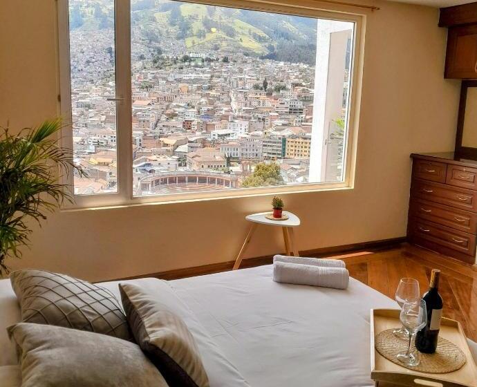 Номер Стандарт, The Temple, Quito