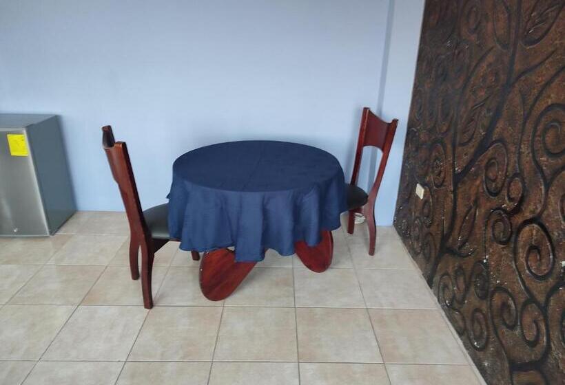 Четырехместный Номер Deluxe, Hostal Villa Escondida