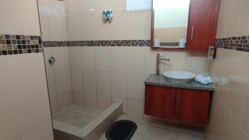 Люкс, Hostal Villa Escondida