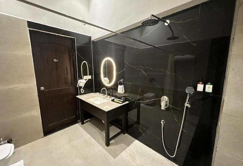 标准房带园景, Citrus Prime Kanha Resort And Villas