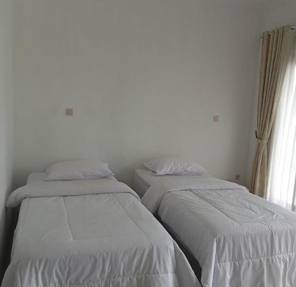 Номер Deluxe, Kirai House Pantai Madasari Beach Front View