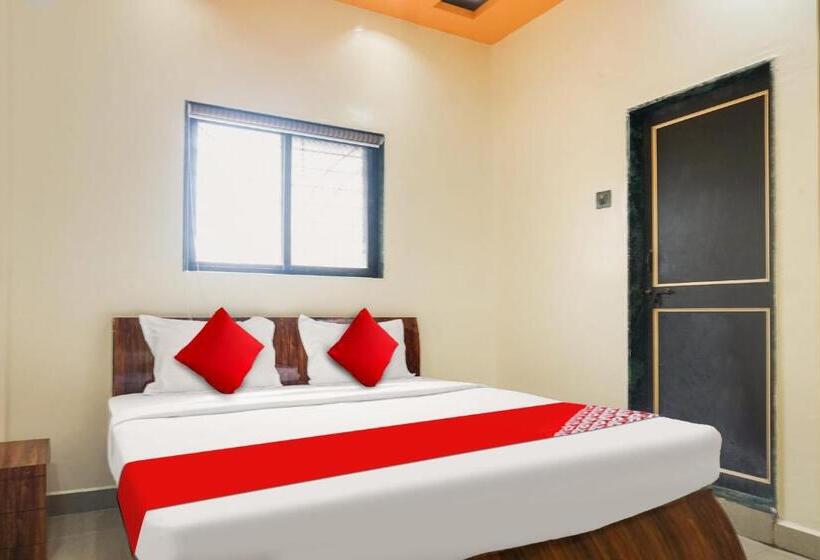 Трехместный Номер Классика, Oyo Flagship Hotel Crown & Lodge