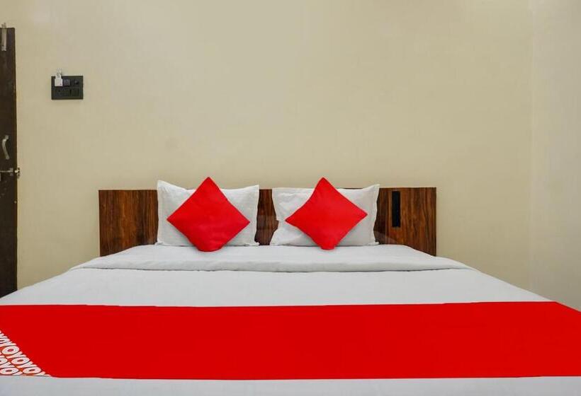 Трехместный Номер Deluxe, Oyo Flagship Hotel Crown & Lodge