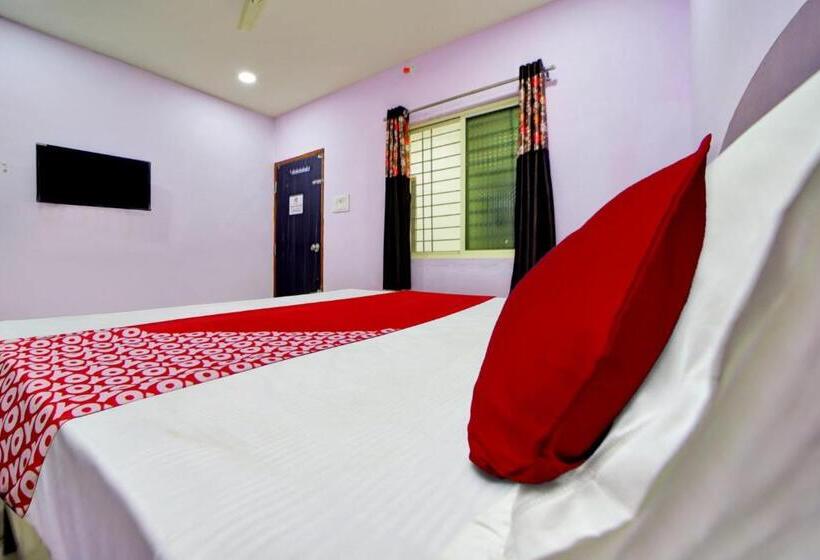 Трехместный Номер Классика, Oyo Flagship Hotel Damodharan Lodging