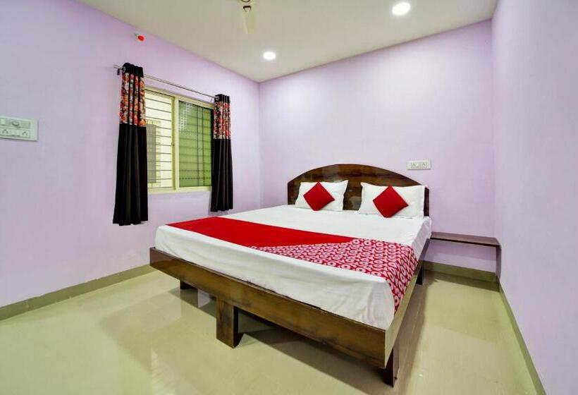 Трехместный Номер Классика, Oyo Flagship Hotel Damodharan Lodging