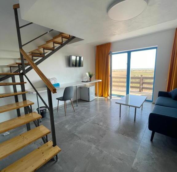 Family Suite, Delta View