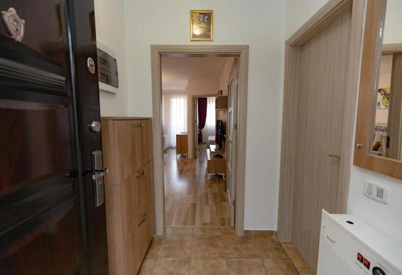 آپارتمان لوکس 1 خوابه, Dodona Aparthotel In Prishtina