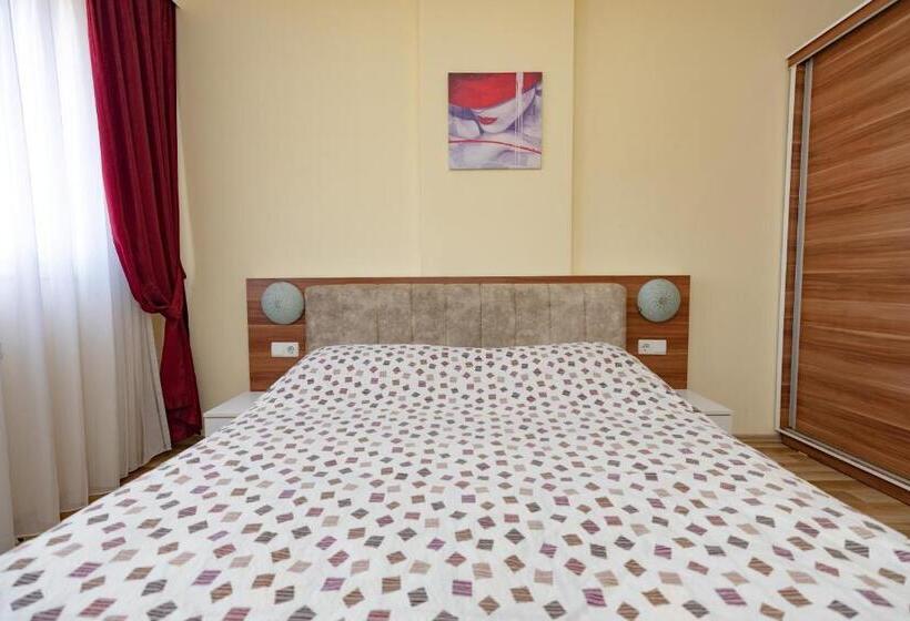 آپارتمان لوکس 1 خوابه, Dodona Aparthotel In Prishtina