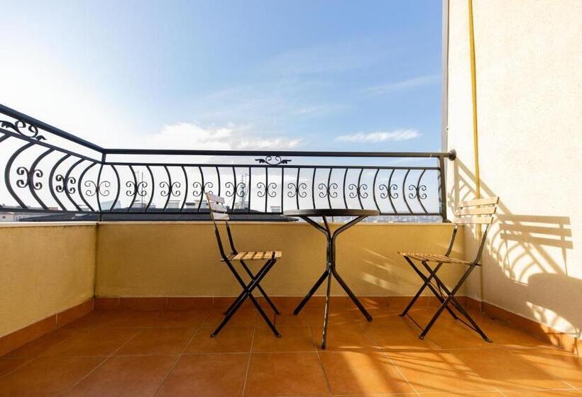 1 Bedroom Penthouse Apartment, Dodona Aparthotel In Prishtina