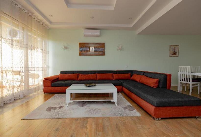 1 Bedroom Penthouse Apartment, Dodona Aparthotel In Prishtina