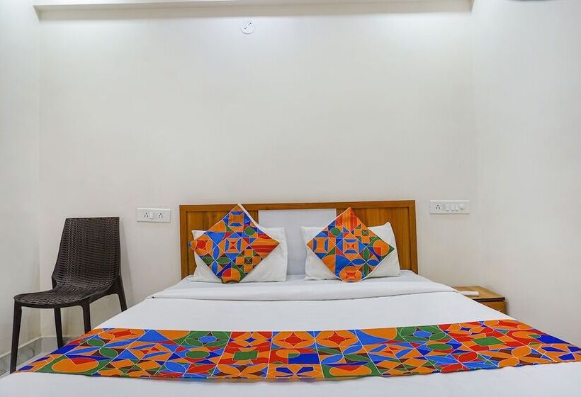 Номер Deluxe, Fabhotel Ashoka