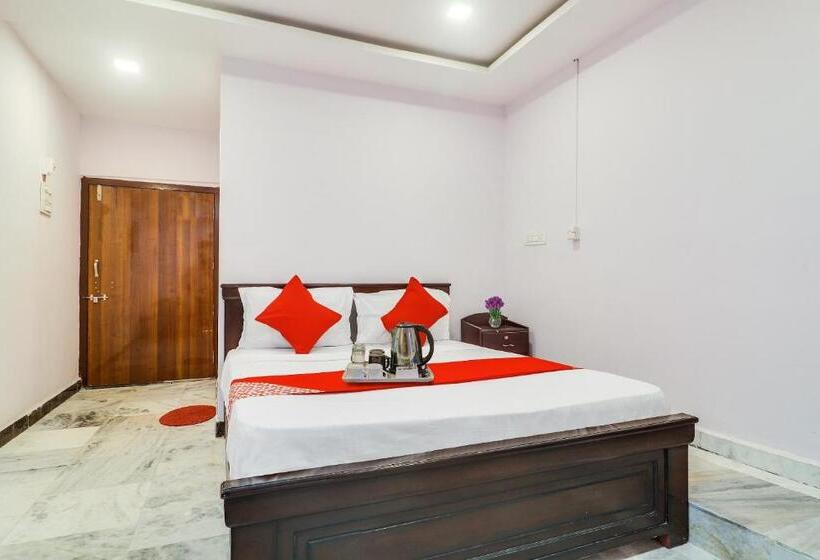 اتاق کلاسیک سه تخته, Oyo Flagship 70332 Lahari Luxorious Rooms