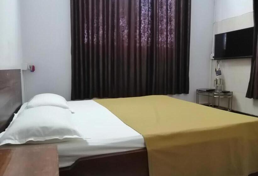 Номер Economy, Parvati Palace