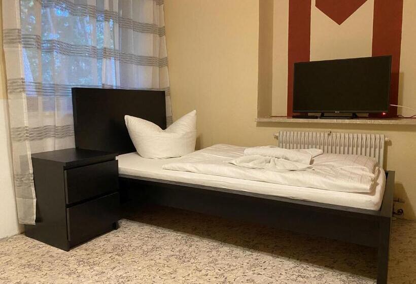 Апартаменты 1 Спальня, Wa121   Monteurwohnung In Wackersdorf
