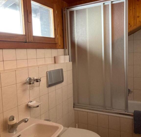 اتاق استاندارد چهار تخته, B&b Chalet Rey Bellet