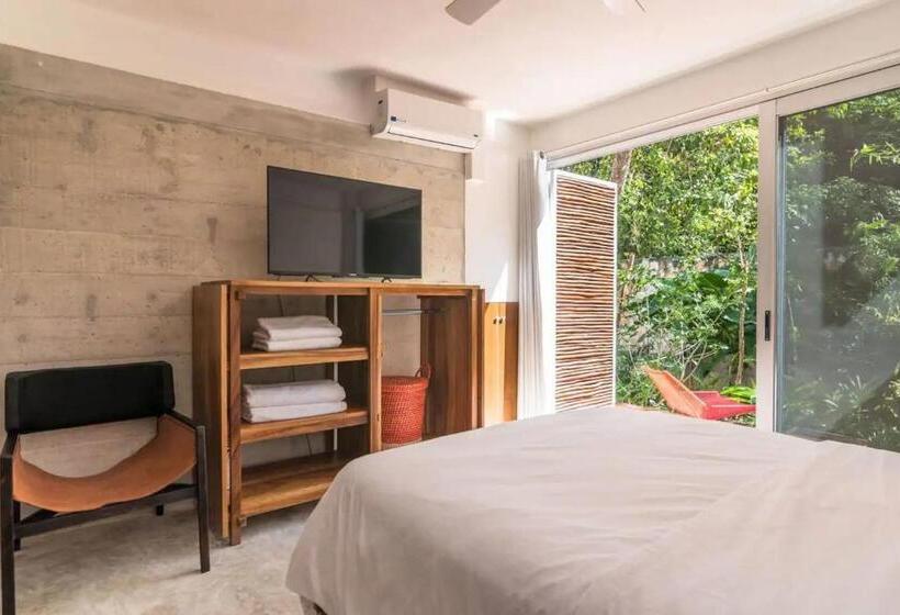 デラックススタジオ, Casa De Piedra Tulum